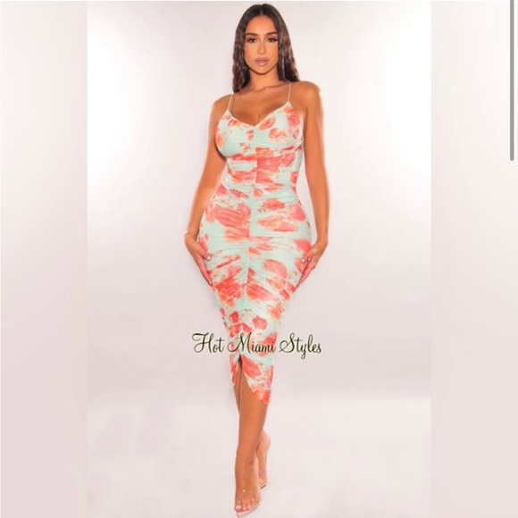 Floral ruched Hot Miami Styles Dress - Picture 1 of 2